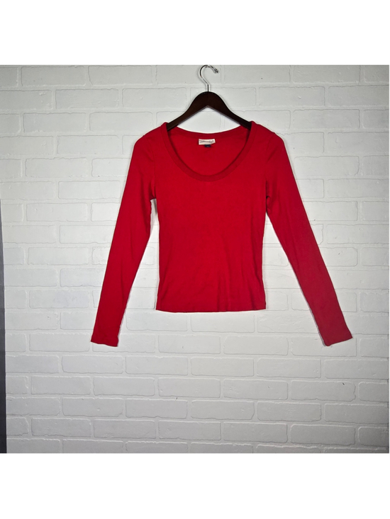 Universal Thread Tops - Women's Universal Thread Long Sleeve Red Tee Size Medium